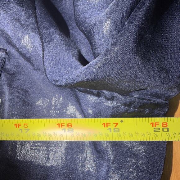 NWT Calvin Klein Women’s Navy Polyester Button Up Roll Tab Sleeve Blouse Medium - Picture 4 of 7